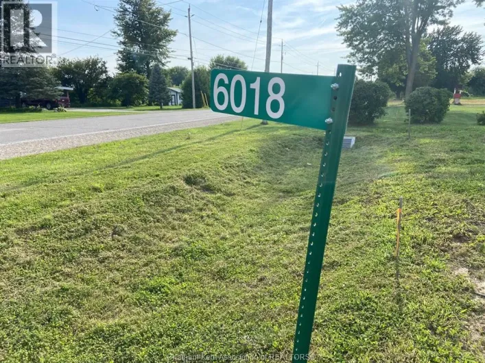 6018 Dufferin AVENUE, Wallaceburg