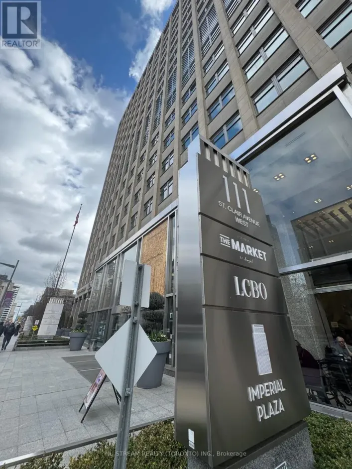 602 - 111 ST.CLAIR AVENUE N, Toronto