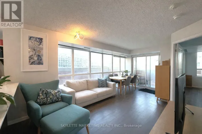 602 - 125 WESTERN BATTERY ROAD, Toronto