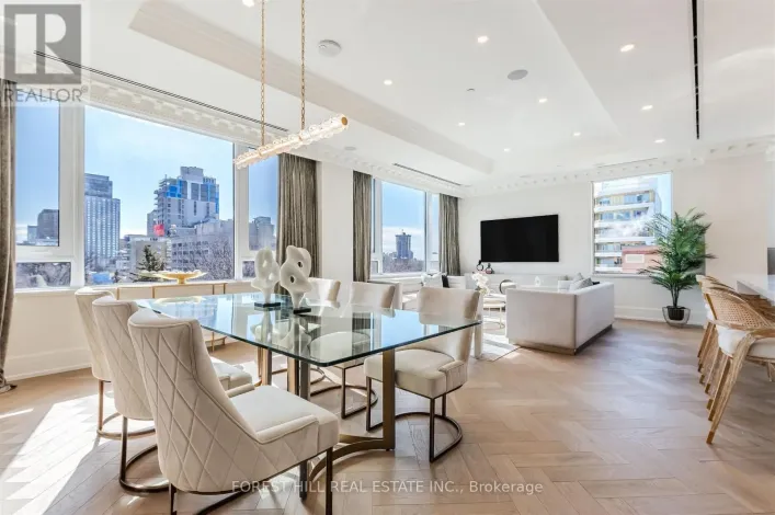 602 - 128 HAZELTON AVENUE, Toronto