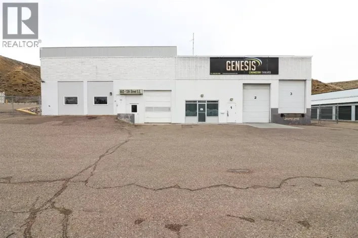602 13 Street SE, Medicine Hat