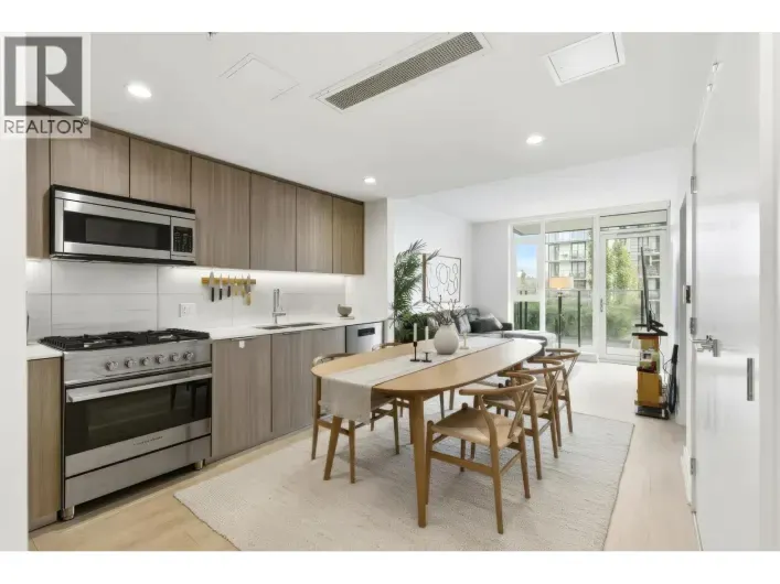 602 1401 HUNTER STREET, North Vancouver