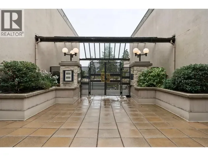 602 1500 OSTLER COURT, North Vancouver