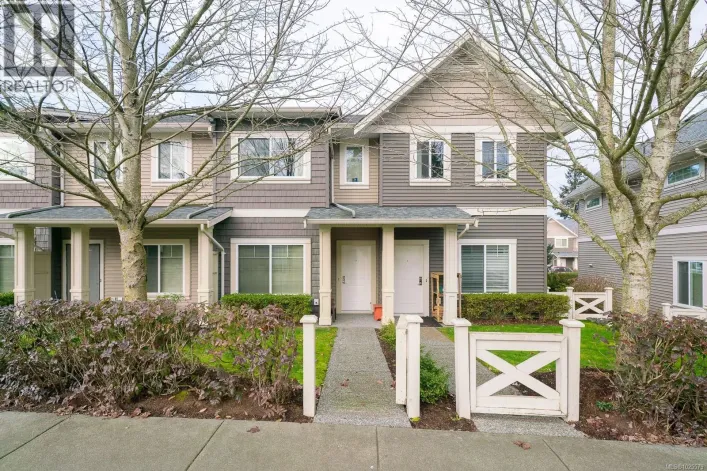 602 1675 Crescent View Dr, Nanaimo