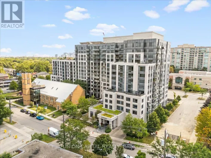 602 - 35 SARANAC BOULEVARD, Toronto