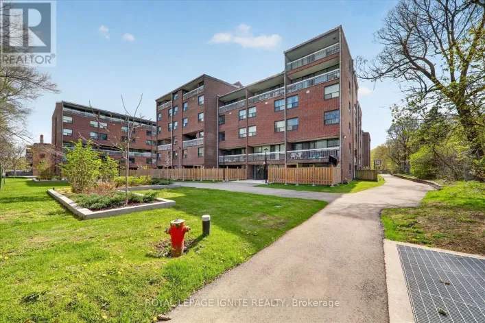 602 - 4064 LAWRENCE AVENUE E, Toronto