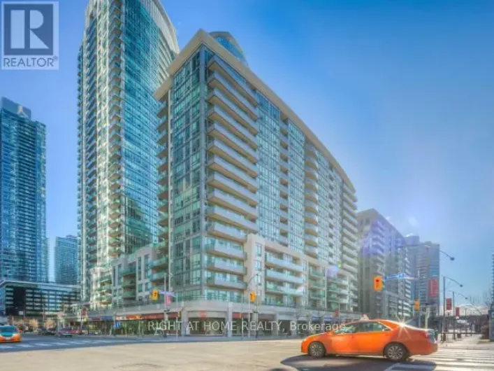 602 - 51 LOWER SIMCOE STREET, Toronto