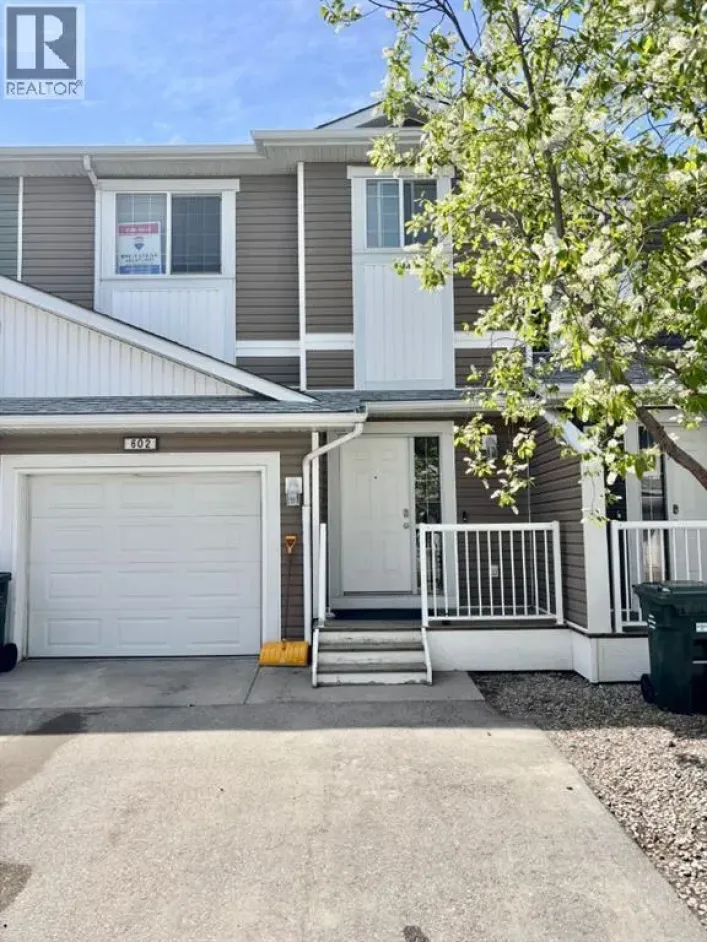 602, 800 Yankee Valley Boulevard SE, Airdrie