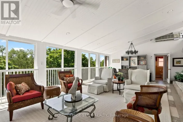602 - 9 GRANT BOULEVARD, Hamilton
