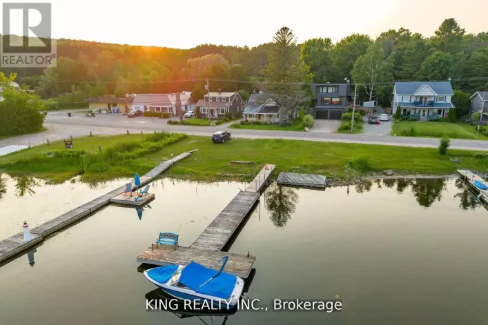 602 CHAMPLAIN ROAD, Tiny