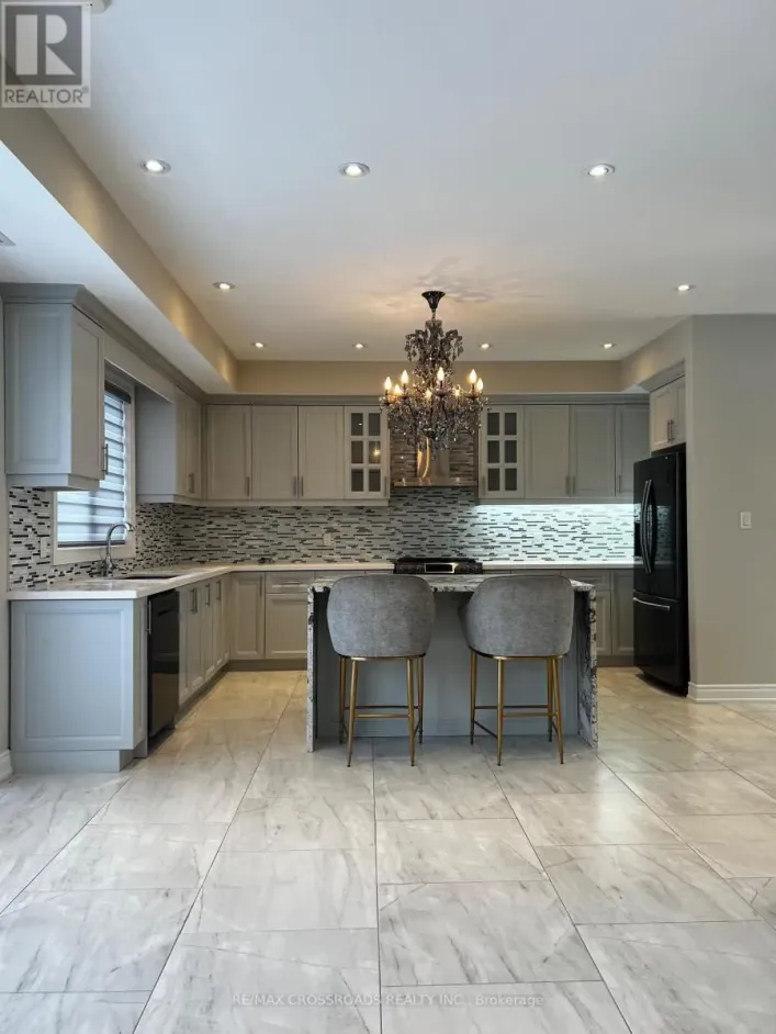 602 LAKE DRIVE S, Georgina