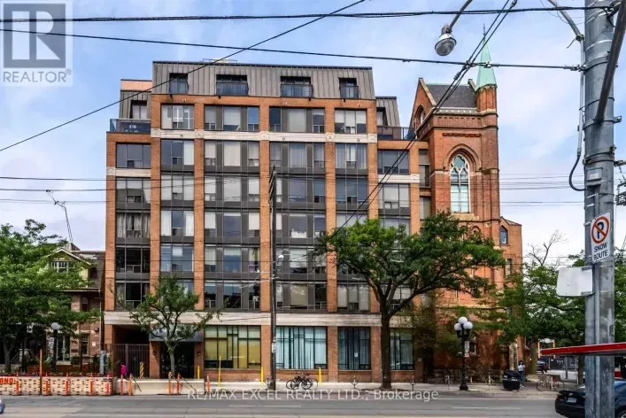 602 MASTER BEDROOM - 456 COLLEGE STREET, Toronto
