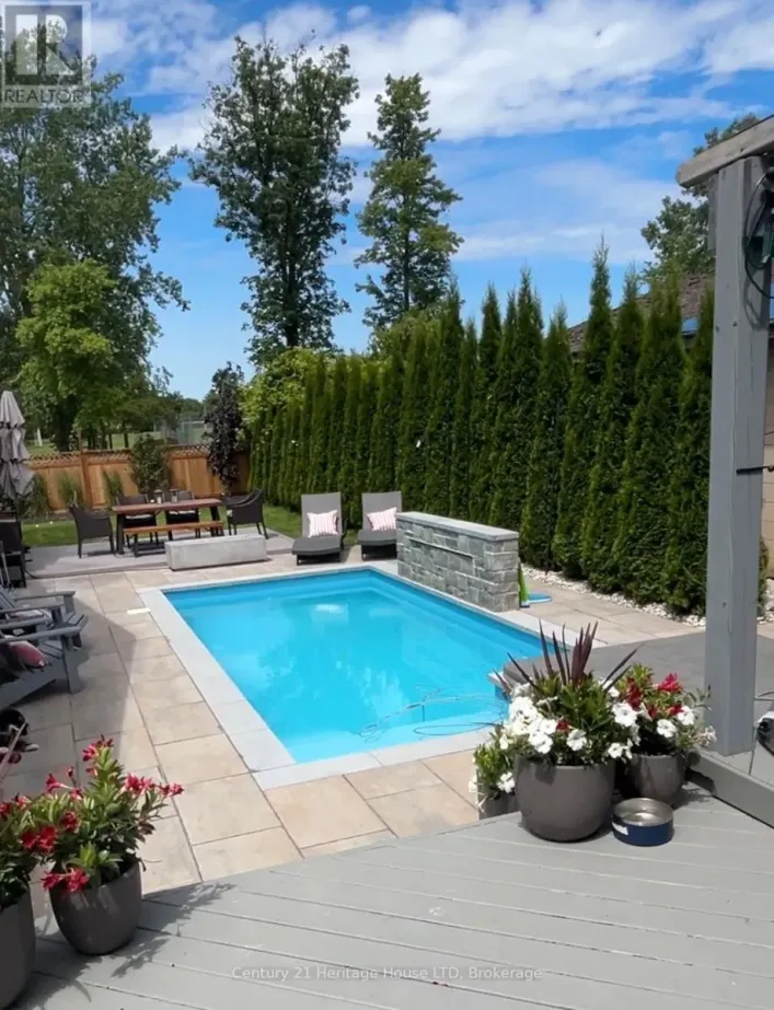 6021 MONTROSE ROAD, Niagara Falls