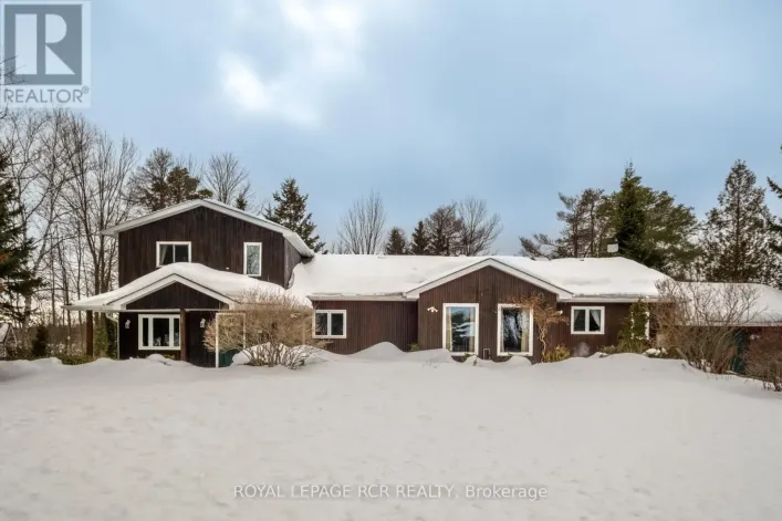 6024 FOURTH LINE, Erin