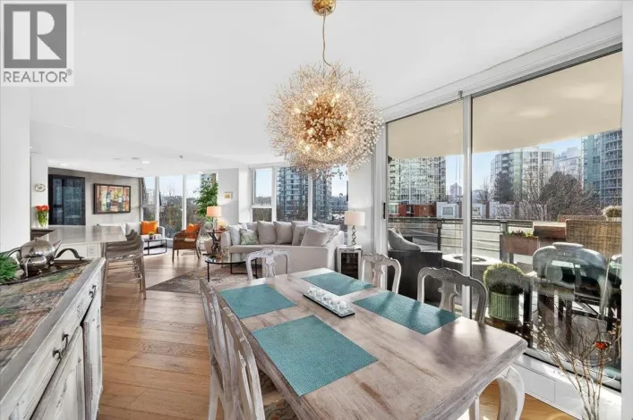603 1009 EXPO BOULEVARD, Vancouver