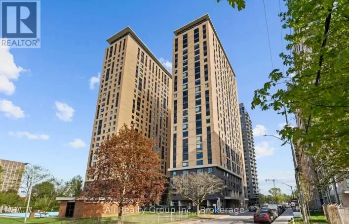 Apartment for sale: 603 - 105 CHAMPAGNE AVENUE S, Ottawa