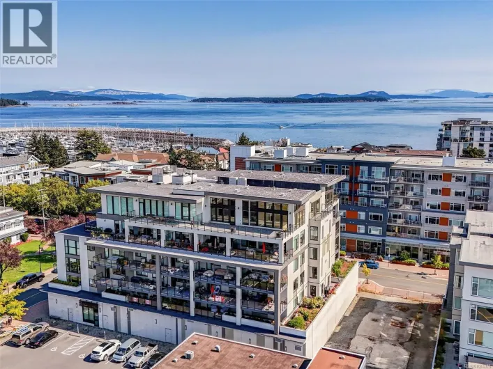 603 2461 Sidney Ave, Sidney