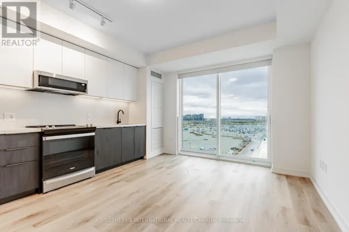 603 - 5 YORK GARDEN WAY, Toronto