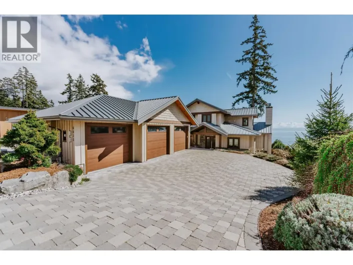 6035 SILVERSTONE LANE, Sechelt