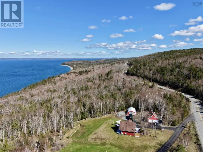6039 West Bay Rd., Roberta