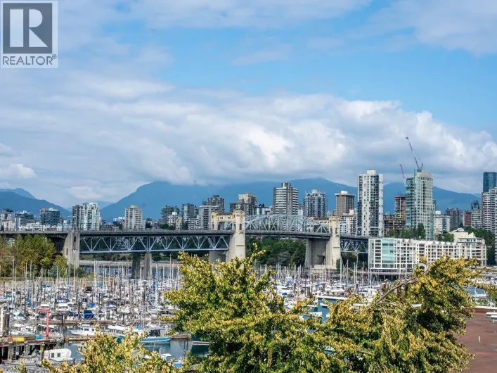 604 1508 MARINER WALK, Vancouver