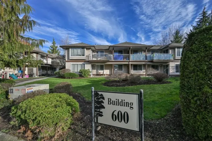 604 1750 MCKENZIE ROAD, Abbotsford