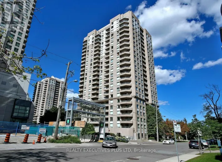 604 - 18 HILLCREST AVENUE, Toronto