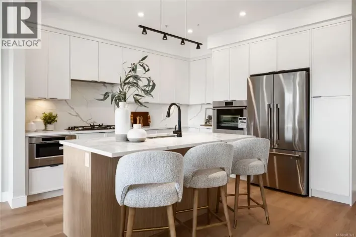 604 1810 Selenite Pl, Langford