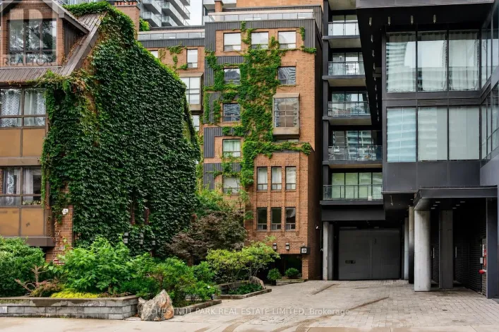 604 - 19 DUNDONALD STREET, Toronto