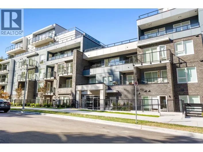 604 2002 ST. GEORGE STREET, Port Moody