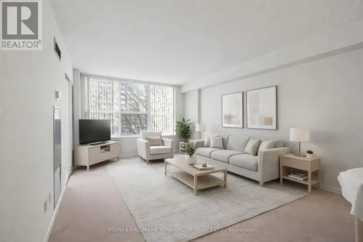 604 - 250 DAVIS DRIVE, Newmarket