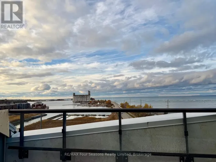 604 - 31 HURON STREET, Collingwood