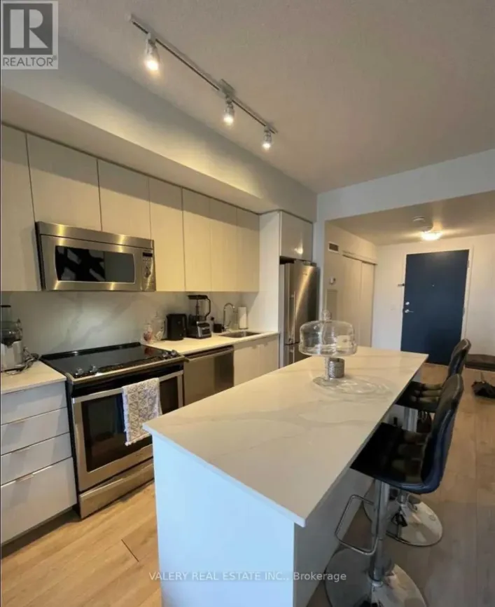 604 - 3237 BAYVIEW AVENUE, Toronto