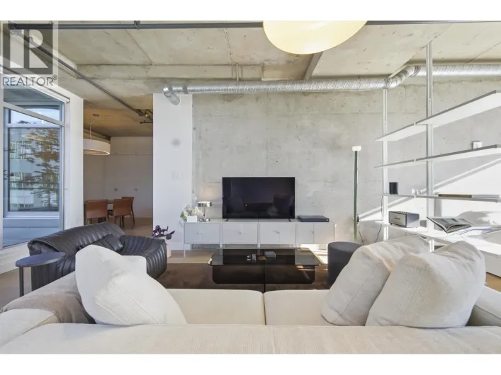 604 495 W 6TH AVENUE, Vancouver