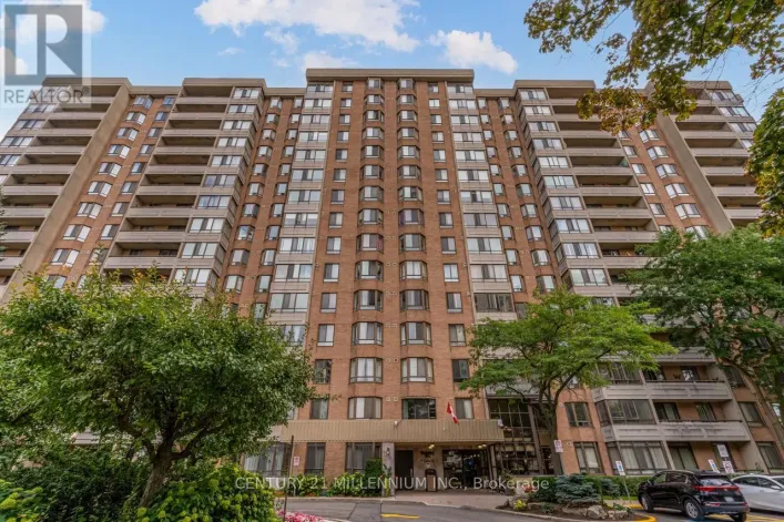 604 - 5 LISA STREET, Brampton