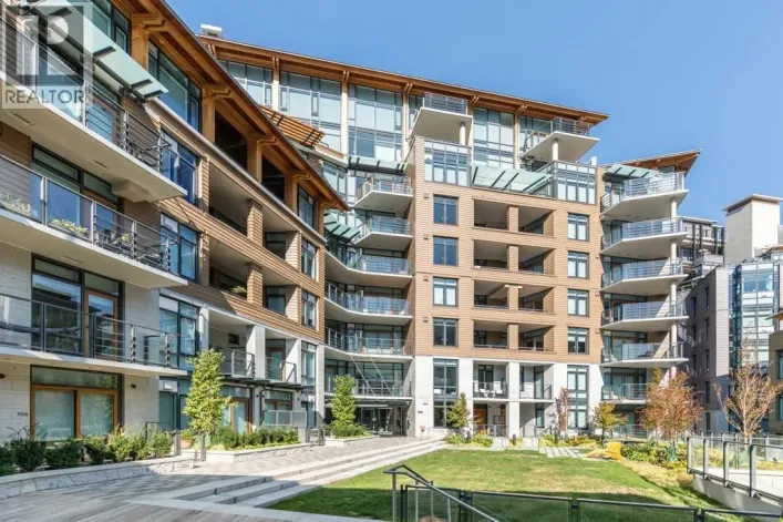 604 6687 NELSON AVENUE, West Vancouver