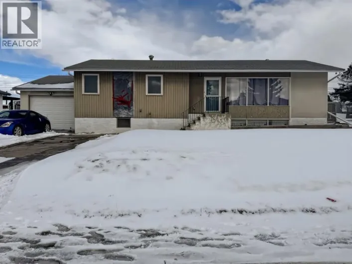 604 7 Avenue, Fox Creek