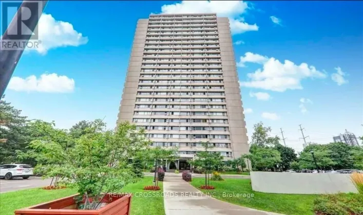 604 - 735 DON MILLS ROAD, Toronto