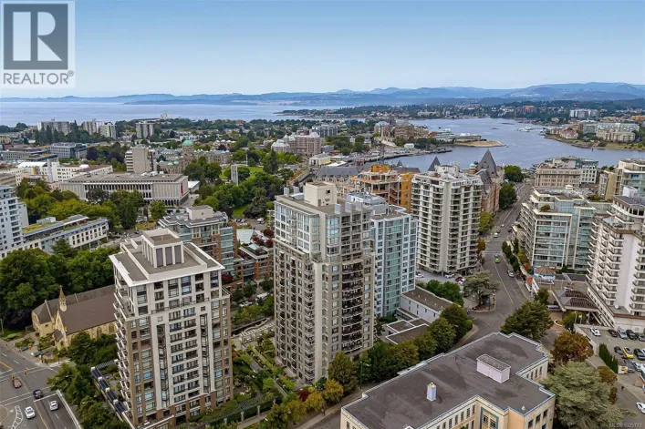 604 751 Fairfield Rd, Victoria