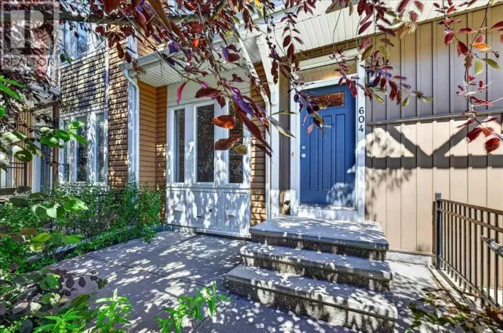 604 Auburn Bay Square SE, Calgary