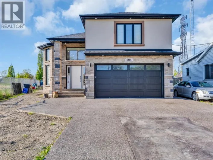 604 SOUTH PACIFIC AVENUE, Windsor