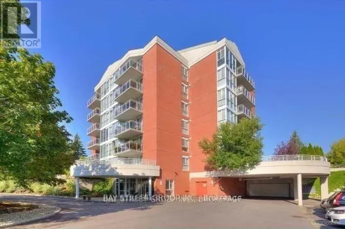 605 - 1071 QUEENS AVENUE, Oakville