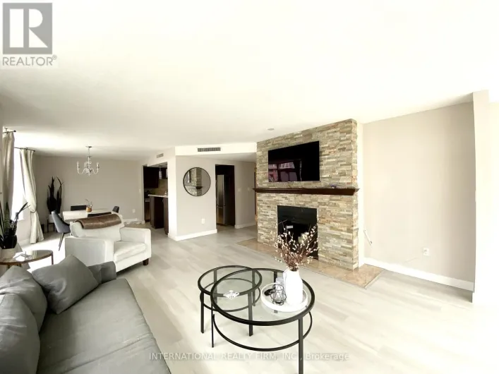 605 - 135 GEORGE STREET S, Toronto