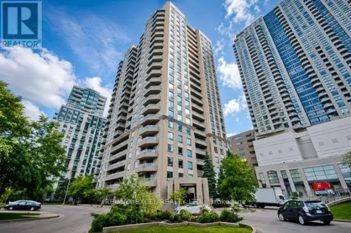 605 - 18 HILLCREST AVENUE, Toronto