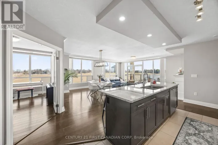 605 - 240 VILLAGEWALK BOULEVARD, London North