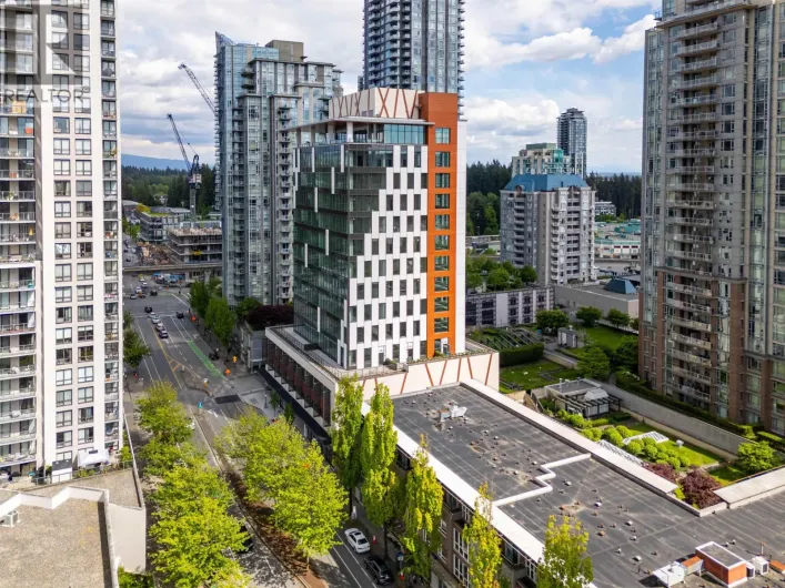 605 2992 GLEN DRIVE, Coquitlam