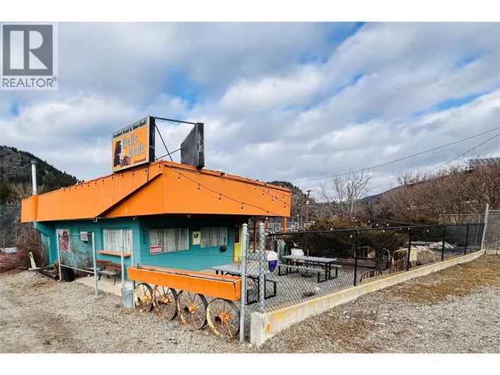 605 3 Highway, Greenwood