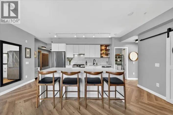 605 3229 ST JOHNS STREET, Port Moody