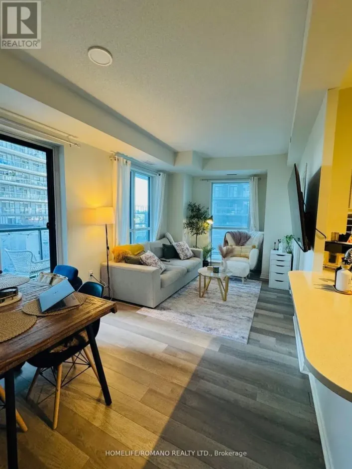 605 - 39 ANNIE CRAIG DRIVE, Toronto