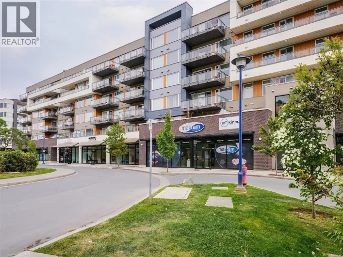 605 967 Whirlaway Cres, Langford